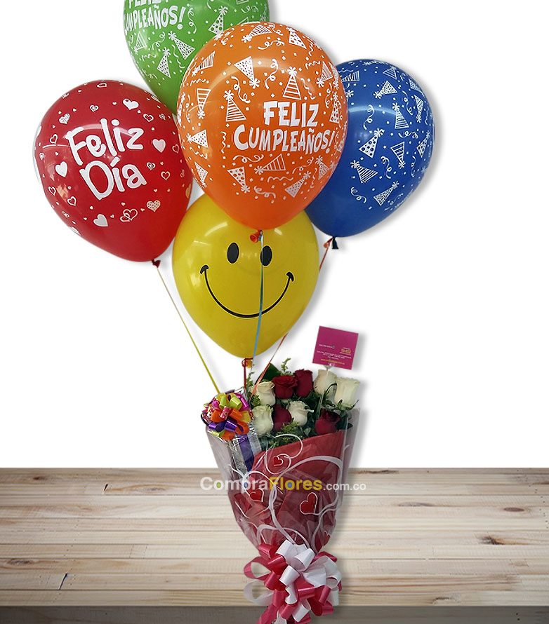 ramo de rosas y globos en helio
