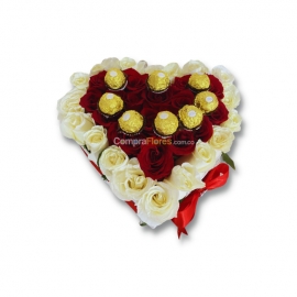 Caja de rosas y chocolates