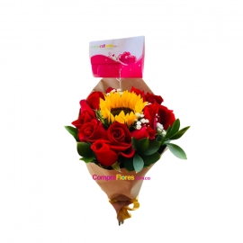 Bouquet de Rosas y Girasol